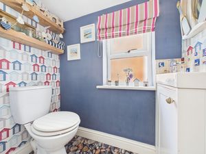 WC- click for photo gallery